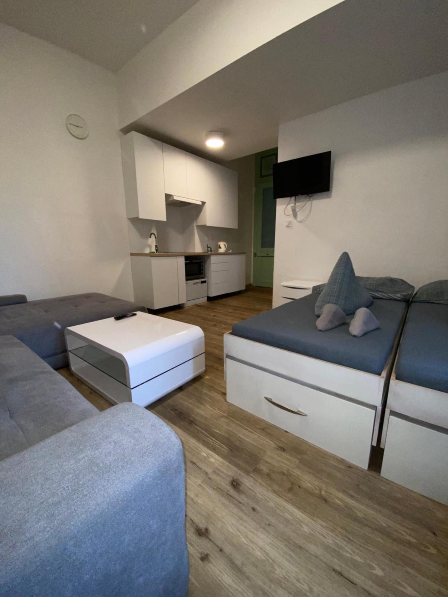 Garsoniera Ostrava City Centr, Na Hradbach 118 Екстериор снимка